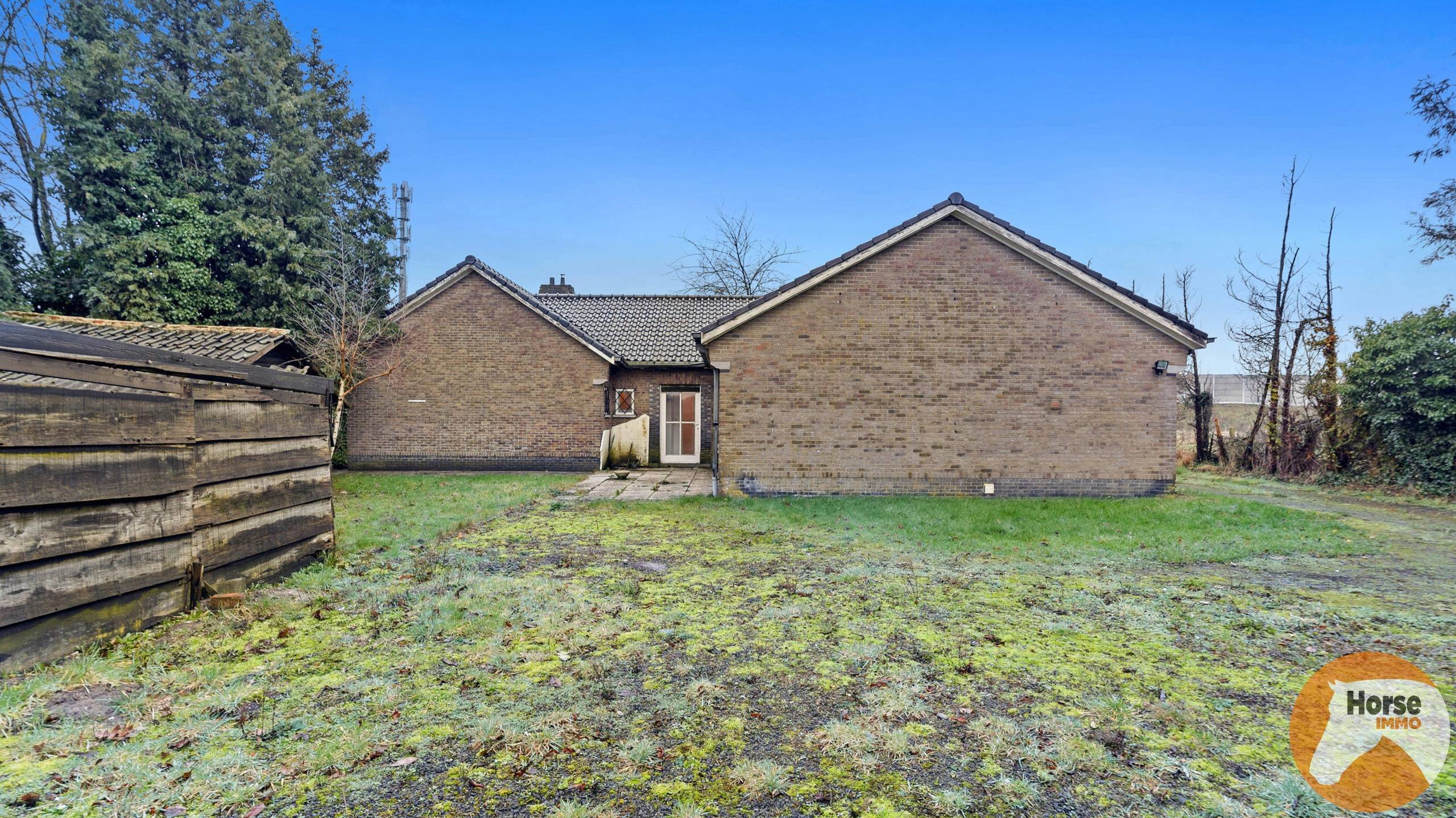 AALTER - Te renoveren bungalow met ruim bijgebouw  - foto 5