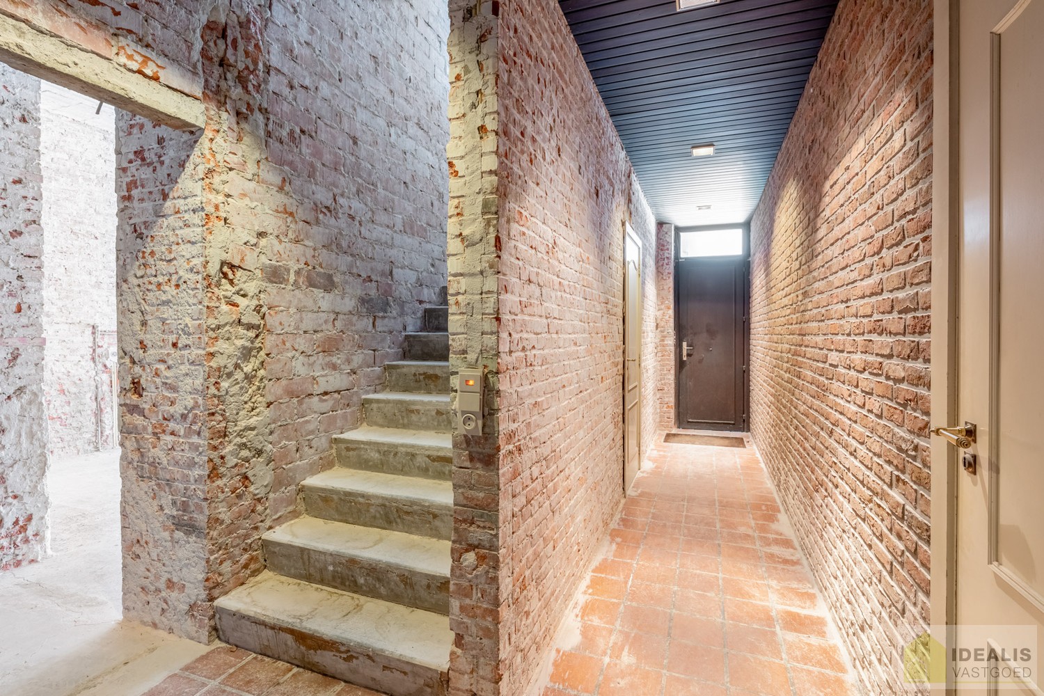 Commercial à vendre à Neerpelt avec 5 chambres - photo 4