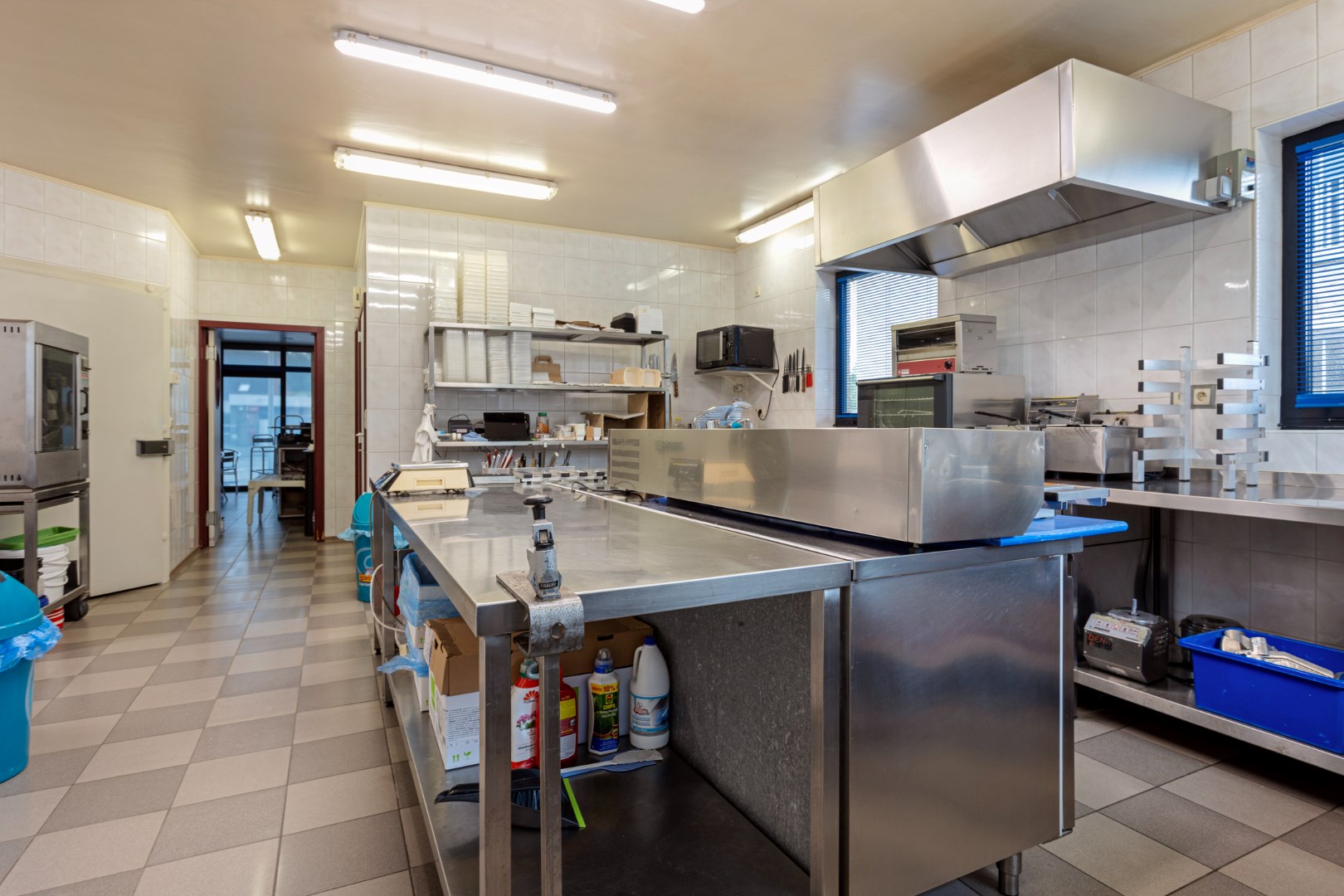 Commercial for sale in Mol - photo 5