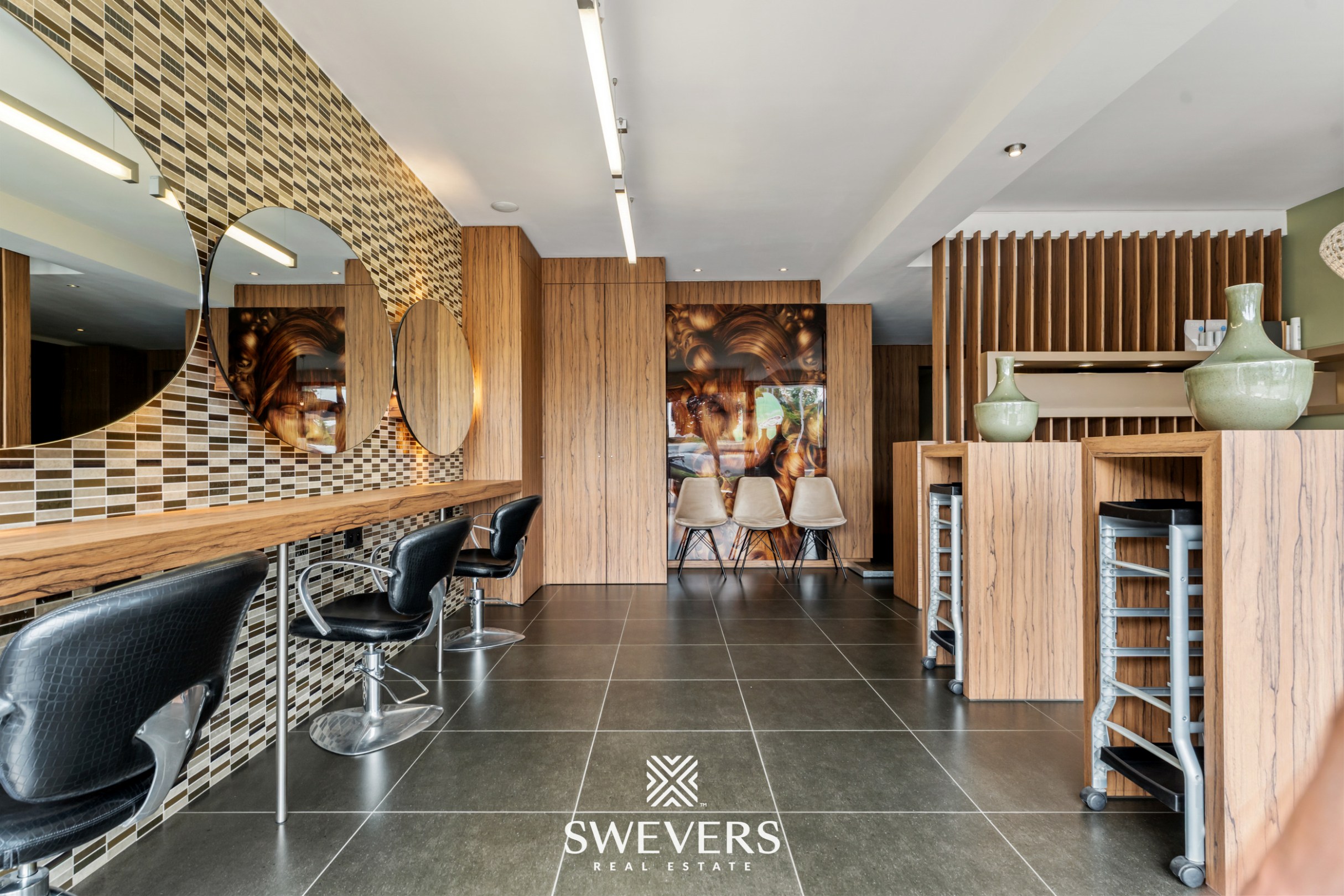 Instapklare commerciële ruimte (74m²) met tal van mogelijkheden op zichtlocatie in Hasselt - foto 2