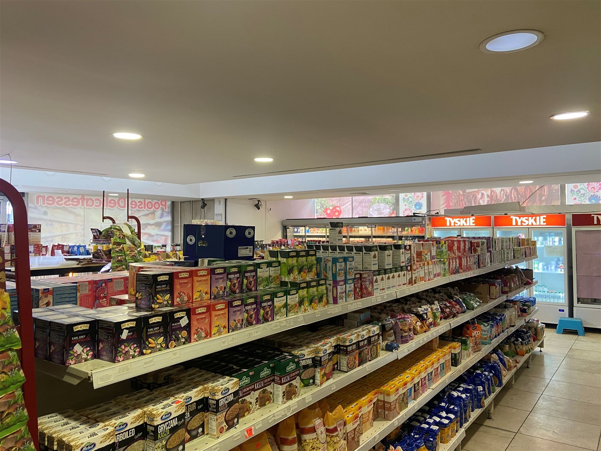 Retail space - photo 3