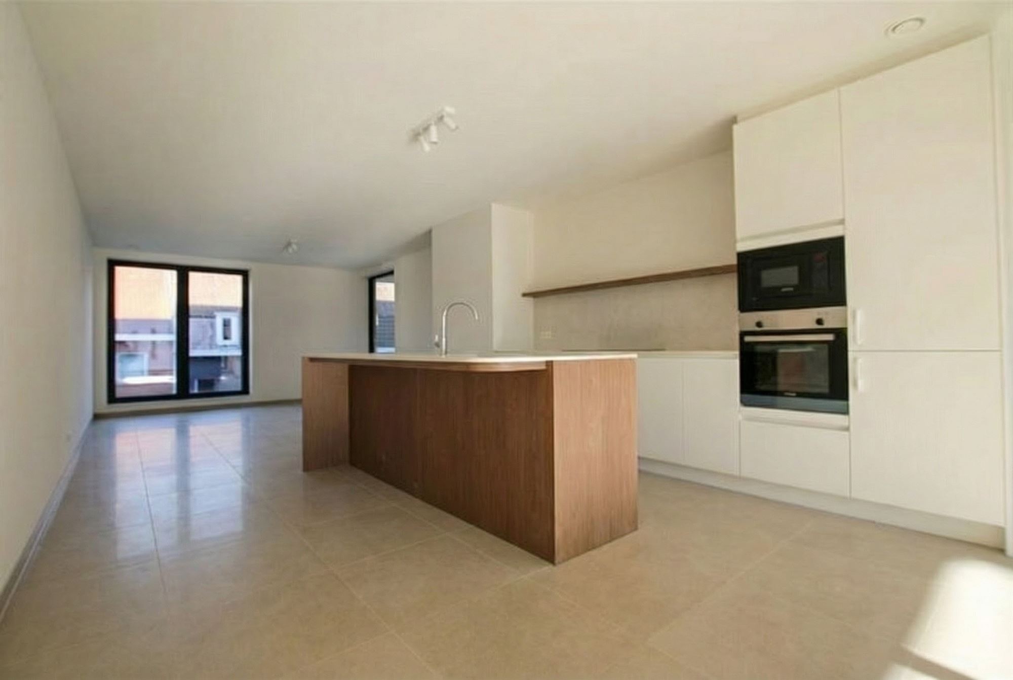 Appartement met 3 slaapkamers en twee terrassen - foto 4