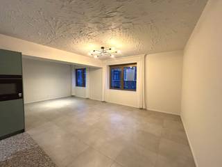 Welkom in dit stijlvolle en ruime appartement van maar liefst 135 m², gelegen op een toplocatie in het bruisende centrum van Hasselt, vlak aan...