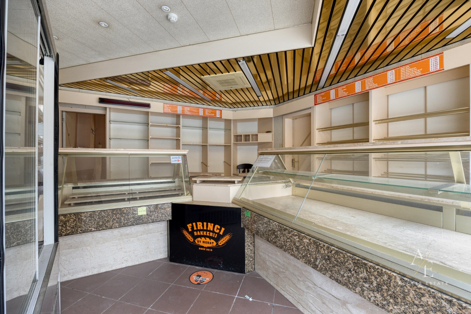 Veelzijdig te renoveren eigendom met tuin en 2 garages en achterdoorgang in Temse - foto 5