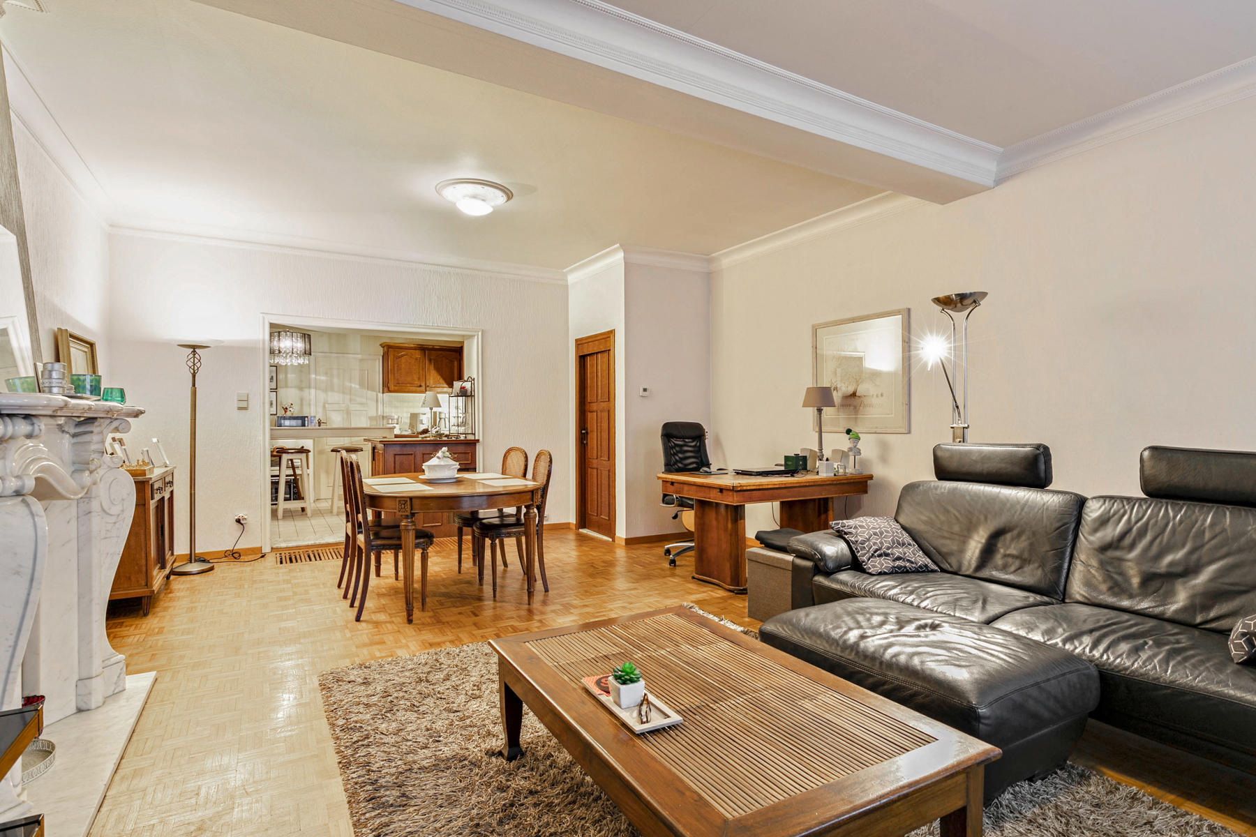 In de dorpskern van Neeroeteren gelegen halfvrijstaande woning met 2 slaapkamers. - foto 5