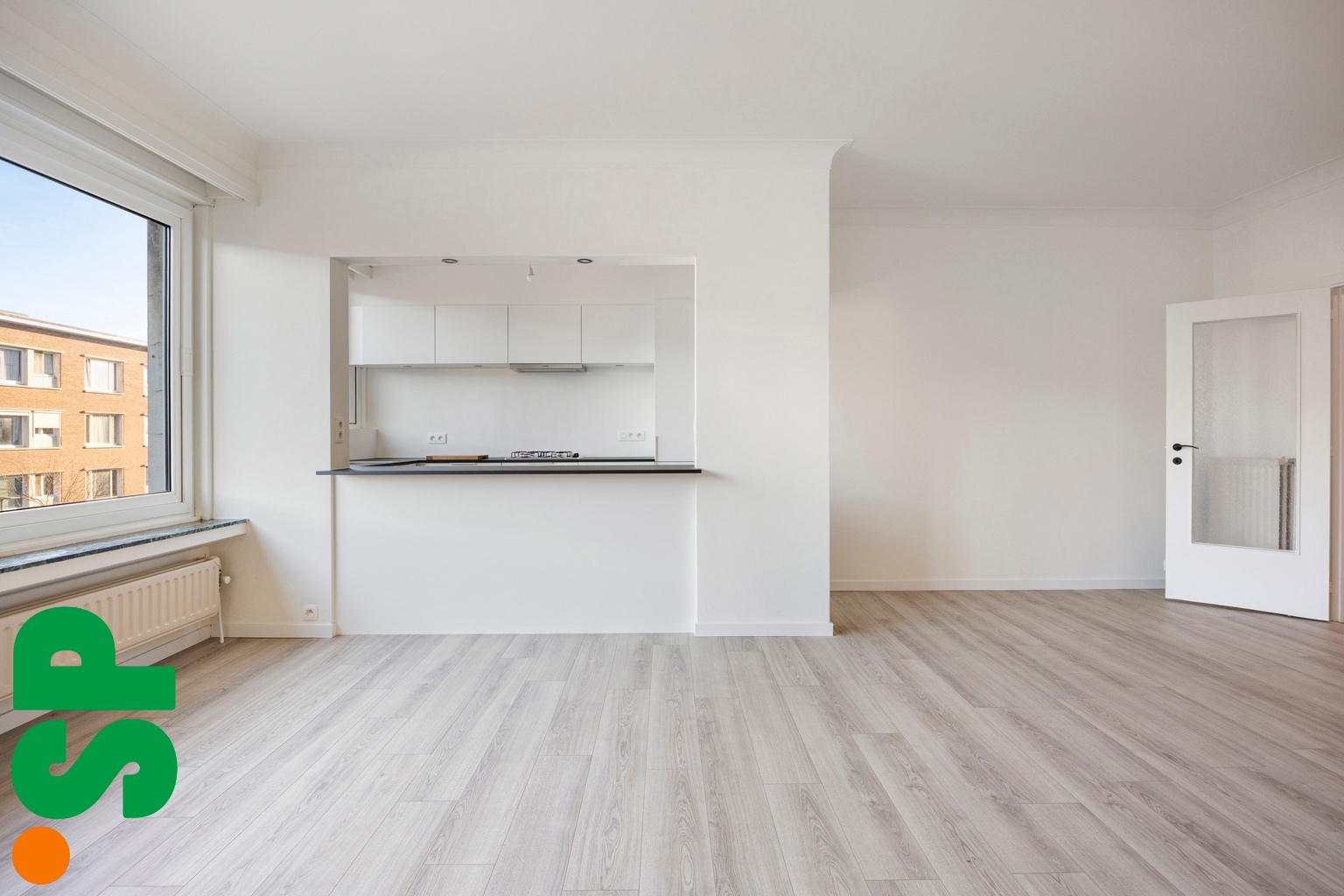 Volledig vernieuwd app met 2 slpks, terras en garage te koop - foto 4