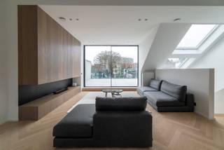 In the heart of a sought-after area between the Cambre Abbey and the elegant addresses of Avenue Louise, this remarkable 190 sq.m duplex is part of...