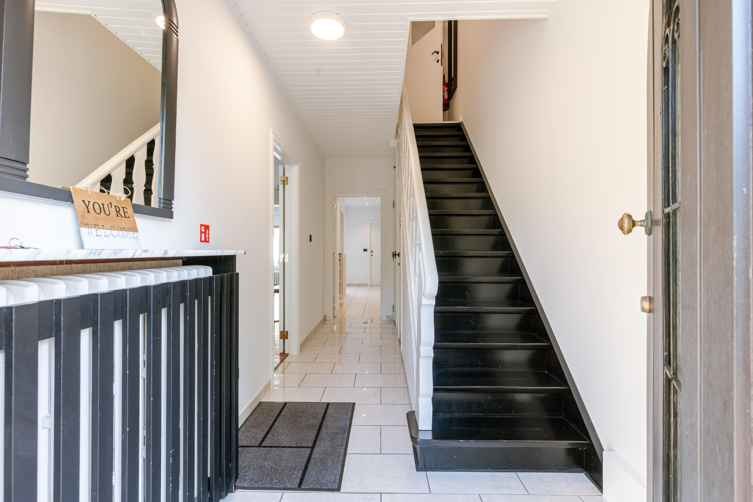 Modern gerenoveerde woning met 2 slaapkamers ( + 2 slaapkamers extra mogelijk) in De Panne - foto 2