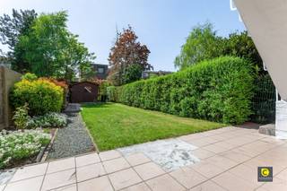  Ontdek deze goed onderhouden woning in het hart van Aartselaar, ideaal voor gezinnen die op zoek zijn naar comfort en ruimte. Deze charmante...