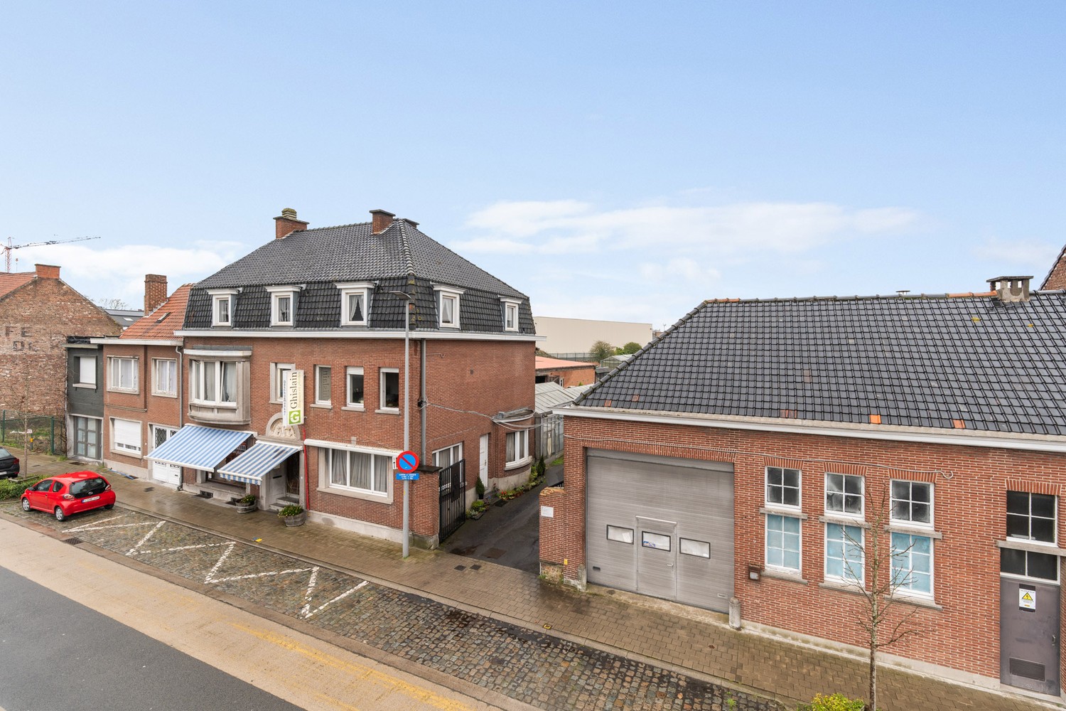 House for sale in Kortrijk with 5 bedrooms - photo 1