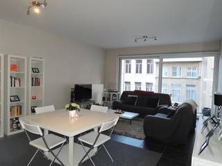 <p>Apartment located in Residentie Beethoven with beautiful south terrace and parking.</p>
<p>Layout: Entrance hall with guest toilet. Bright and sunny living room with natural tiles. Access to a south-facing terrace. Installed kitchen followed by a storage room with connections for washing machine and tumble dryer.<br />2 bedrooms and a bathroom with a bath/showercombination and a double sink.</p>
<p>Cellar storage (No. 3) included.</p>
<p>Parking space (No. 35) at 125 € / month</p>
<p>Large bicycle storage and communal garden.</p>