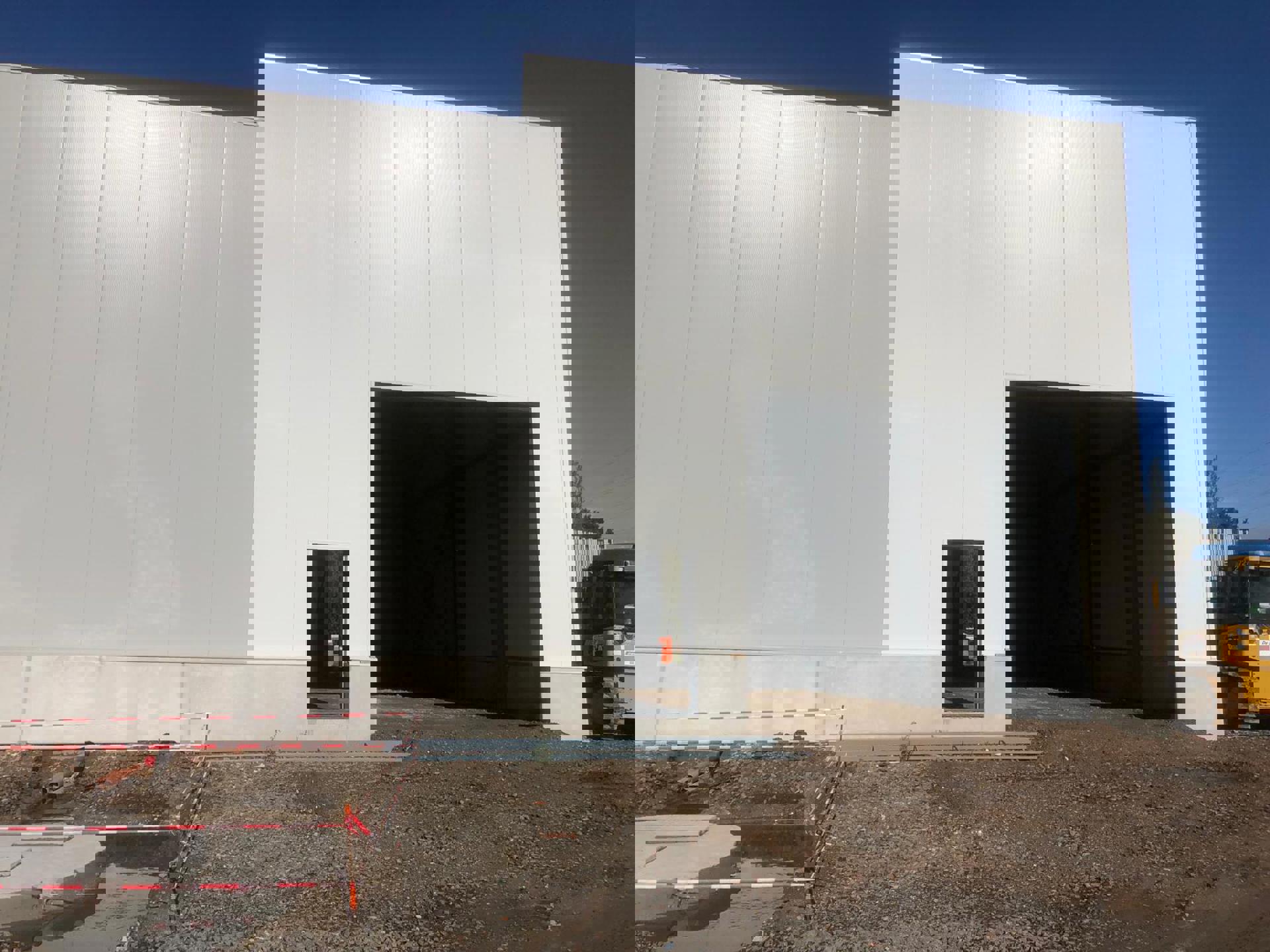 Commercial for rent in Duffel - photo 1