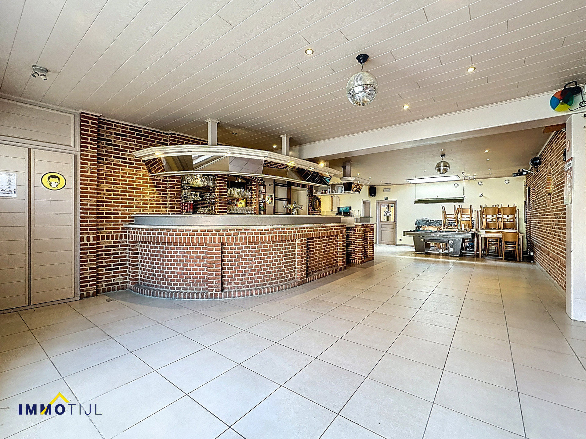 Handelszaak met woning op toplocatie in Moorsel! - foto 2