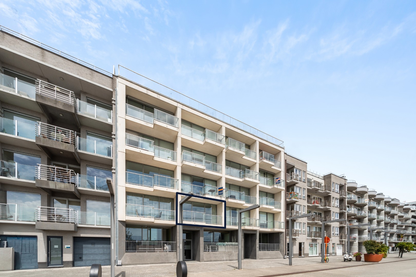 Mooi appartement met 2 terrassen én garagebox, gelegen aan de Rederskaai te Zeebrugge. - foto 1