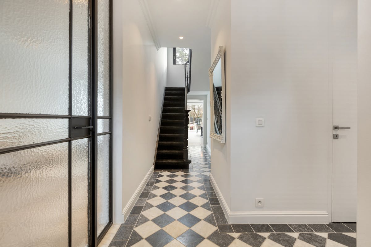 Luxueuze stadswoning met 5 slaapkamers en twee badkamers in Runkst - foto 3