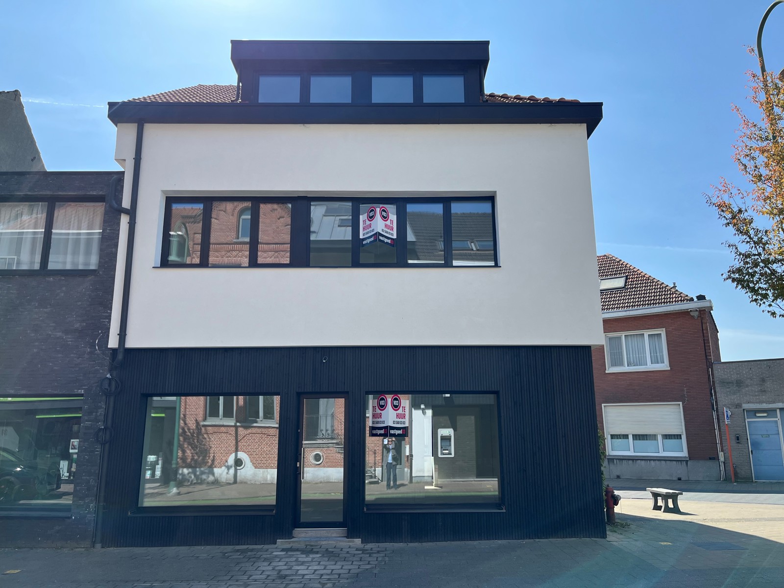 Commercieel gelijkvloers in het centrum van Kapellen! - foto 1