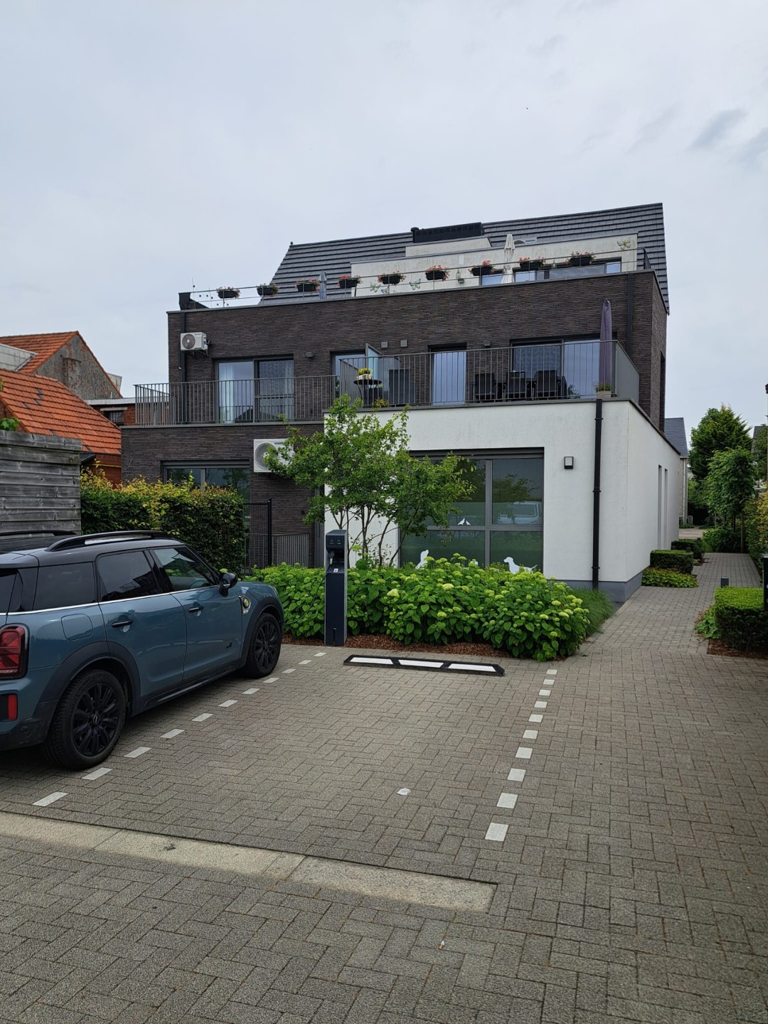 Een mooi afgewerkt appartement op de eerste verdieping met terras en lift - foto 5