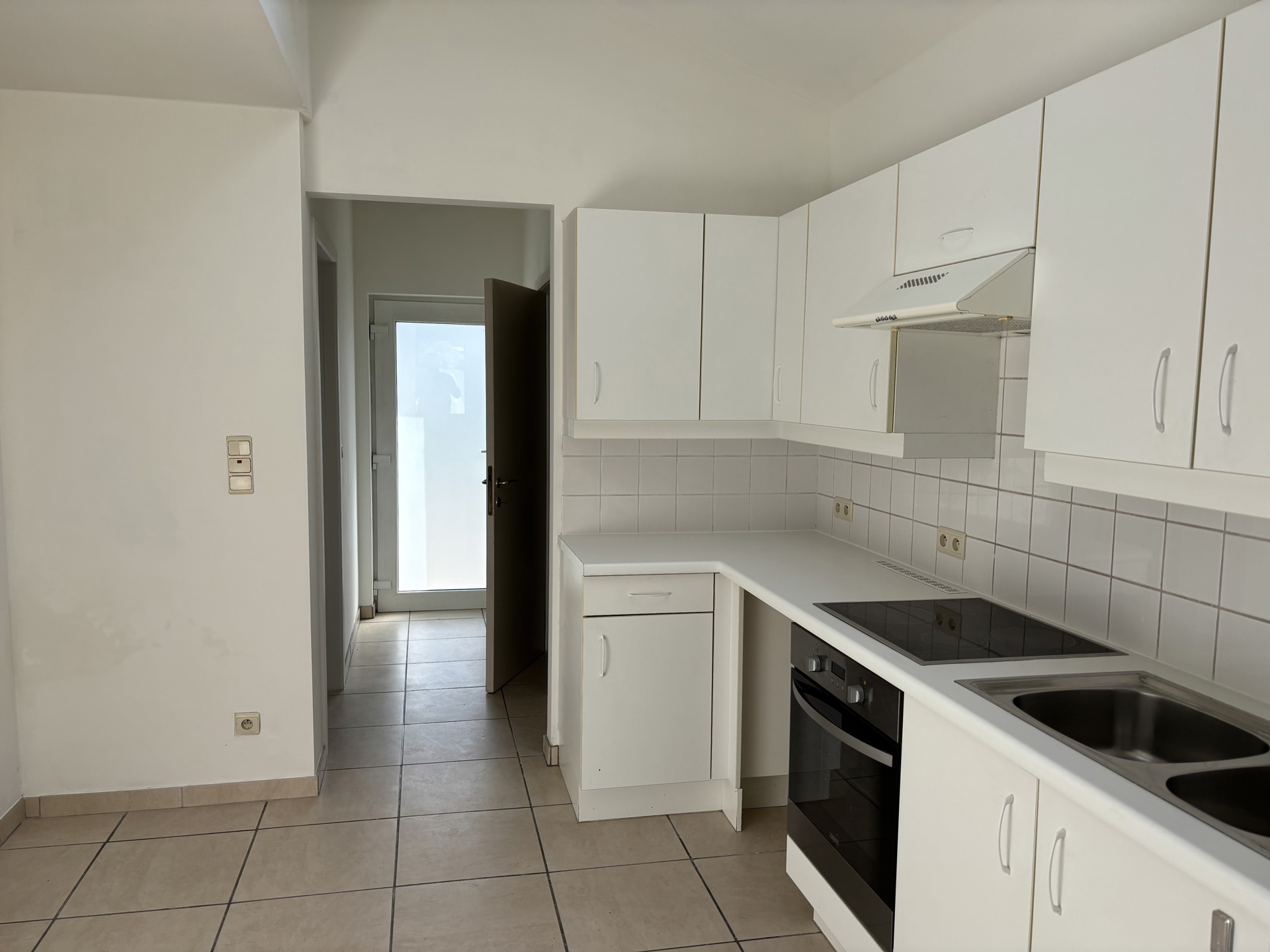 BURST - Gerenoveerde rijwoning met tuin - foto 5