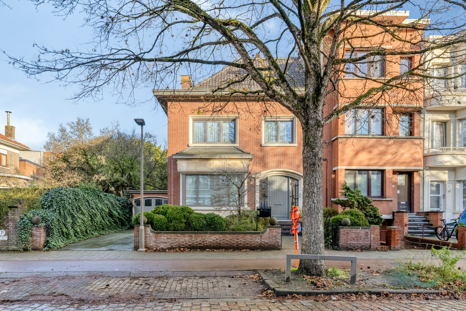 Karaktervolle HOB met 3 tot 4 slks, grote zolder, tuin en garage! - foto 2