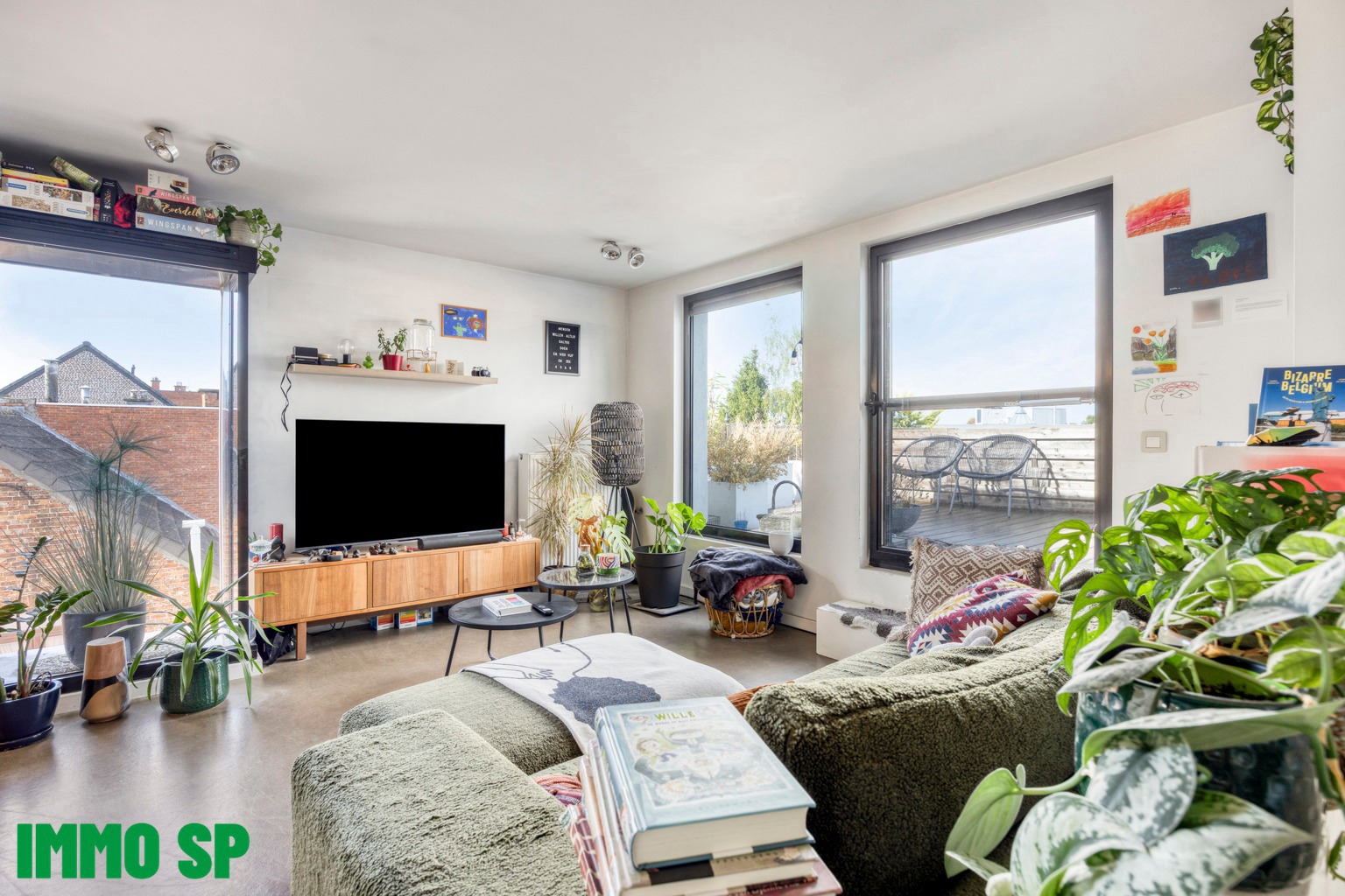 Instapklaar appartement met ruim terras van 24m². - foto 3