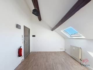 SAINT-GILLES – in de wijk Janson, dicht bij alle voorzieningen (openbaar vervoer en winkels), ideaal voor studenten. Studio van ± 20 m² op de...