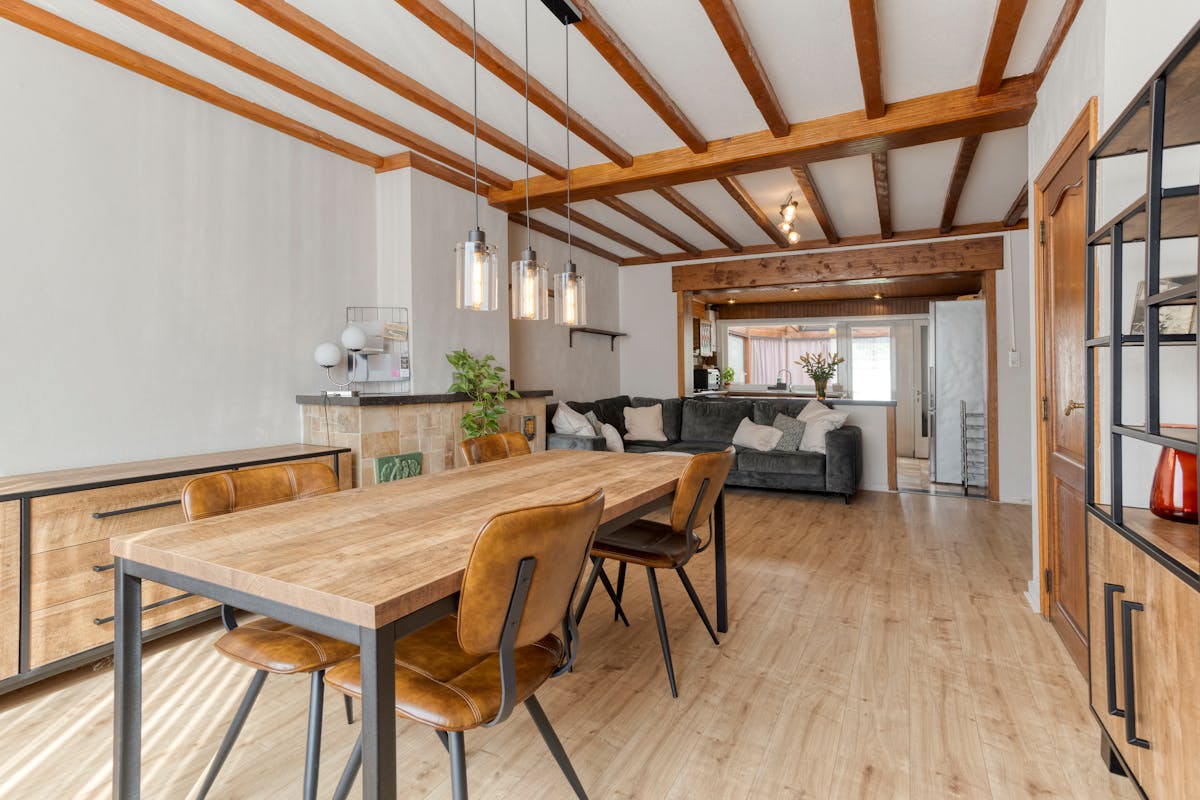 Huis met tuin en garage op perceel van 308m² te Borsbeek - foto 4