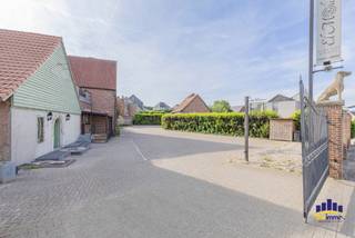 Ontdek deze unieke opportuniteit in Zottegem, op slechts 2 km van het stadscentrum: het gloednieuwe concept EL MOLINO Grand Café, met...