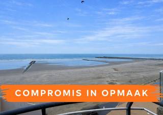 Ruim appartement type doorloper is gelegen op de 11e verdieping op de zeedijk van Nieuwpoort-Bad, op enkele stappen van restaurants, winkels en alle voorzieningen.<br />Het appartement omvat een inkomhal met apart toilet en mogelijkheid tot het creëren van een slaaphoek (op heden dressing), een lichtrijke woonkamer met open keuken en aansluitend een terras met adembenemend zeezicht. <br />Verder beschikt het appartement over een badkamer en één slaapkamer met toegang tot een tweede zuid gericht terras met zicht op het hinterland. Een dubbele kelderberging op niveau -1 is inbegrepen in de prijs.<br />Er is tevens mogelijkheid tot het aankopen van een garagebox in het ondergronds complex.