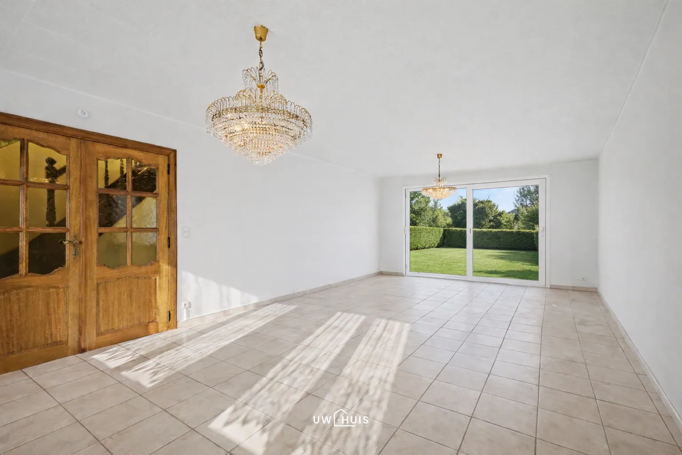 Detached house with 4 bedrooms, garage, and well-maintained garden in the center of Beveren - photo 3