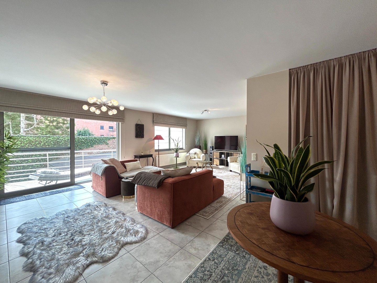 Instapklaar 2-slaapkamer appartement op wandelafstand van centrum Roeselare! - foto 2