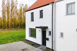 Deze ruime BEN woning is gebouwd met oog voor detail, waarbij telkens een stap verder is gezet dan “de standaard”.Dankzij de warmtepomp,...