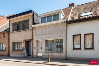 Te renoveren rijwoning met veel potentieel en ruime tuin in Turnhout Op zoek naar een woning die je volledig naar eigen smaak kan inrichten?...