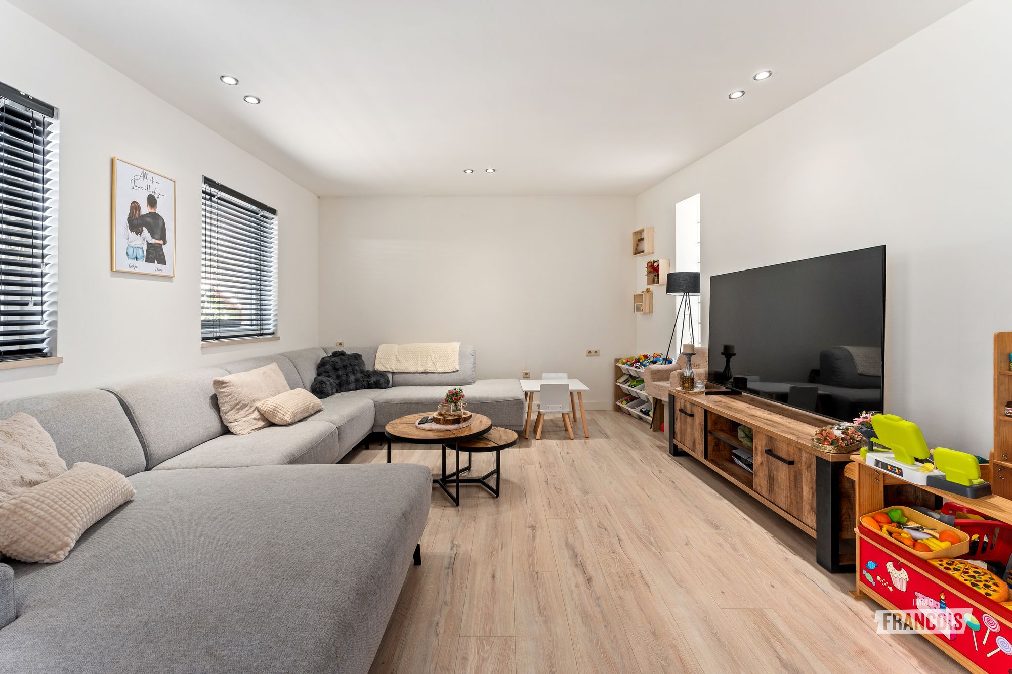 Veelzijdige opbrengsteigendom met woonhuis, hotelsuites, appartement, café en frituur - foto 5