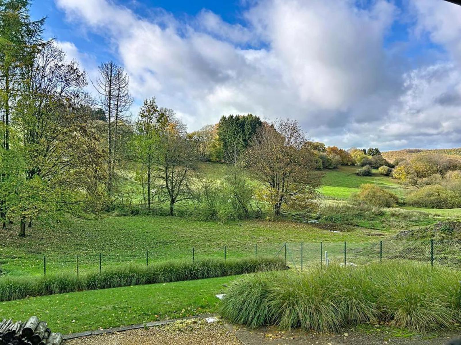 Subliem gelegen villatje op 651m² met prachtige open zichten - foto 2