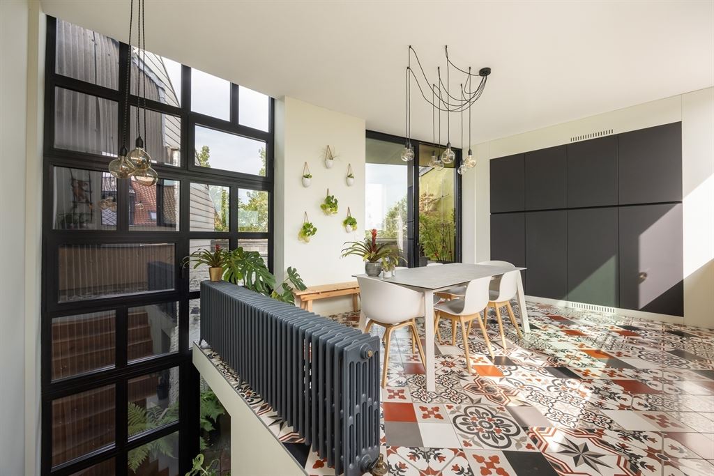 Unieke woning met eclectische gevels en dakterras - foto 5
