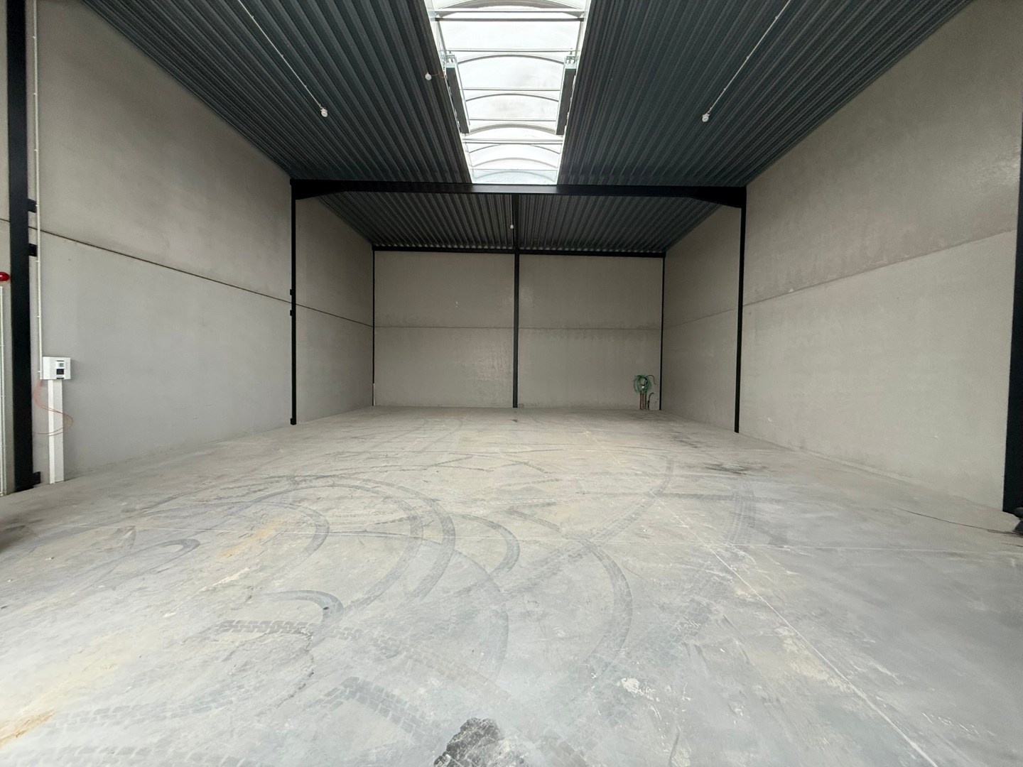 KMO-unit van 216 m² op een gunstige locatie in Tielt! - foto 4