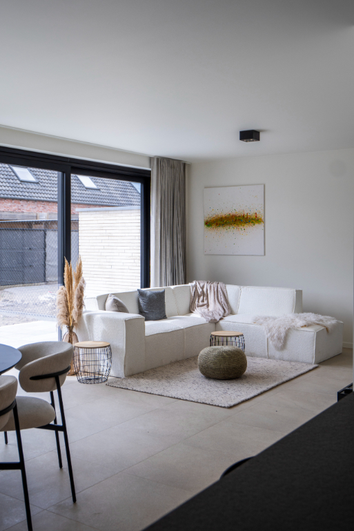 Roeselare, ingerichte kijkwoning - half open woning - photo 5