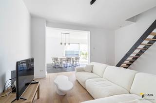 Deze prachtige woning is rustig gelegen tussen de Rupel en het natuurdomein De Kleiputten, een ideale omgeving voor wie houdt van groen en...