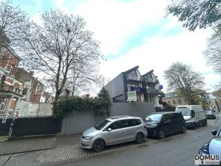 Op een toplocatie in Laken (Brussel) bieden wij deze uiterst interessante projectgrond aan, compleet met een vergunning voor de bouw van...