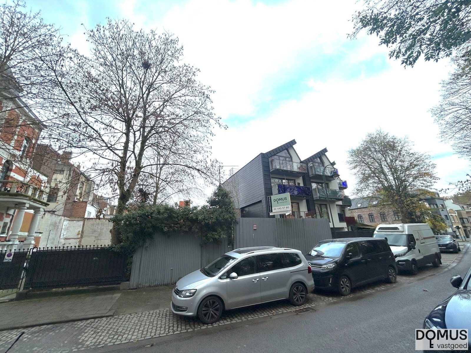 Projectgrond MET vergunning in Laken - foto 1