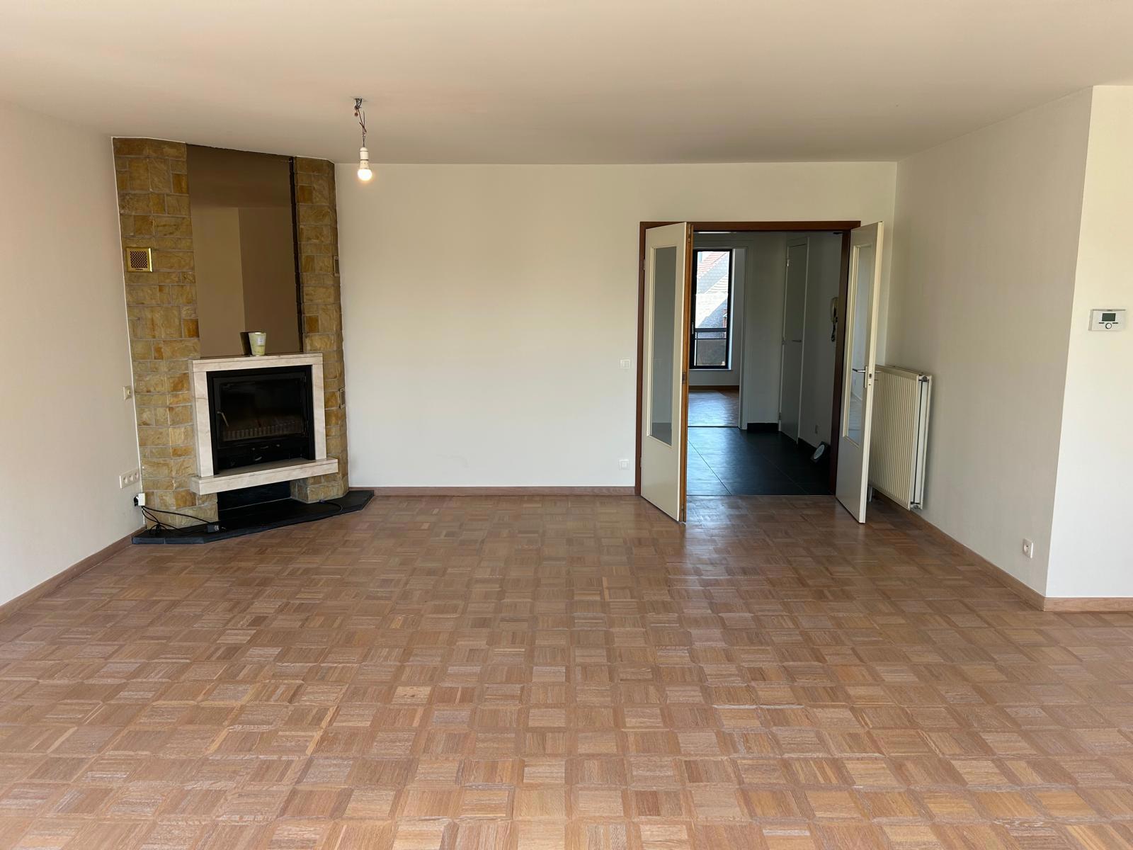 Gerenoveerd 3 slaapkamer appartement - foto 5