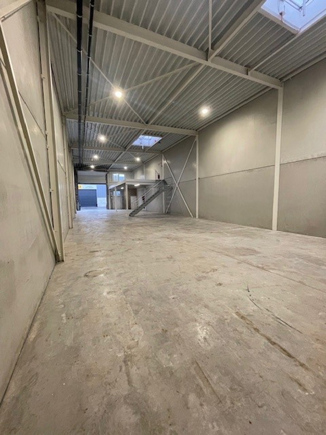 Commercial à louer à Wavre - photo 2