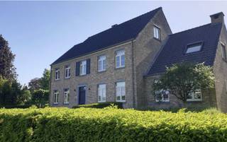 Buitengewone, ruime en top onderhouden villa in pastoriestijl, met alle hedendaags comfort en energiezuinigheid, gelegen in het groene...