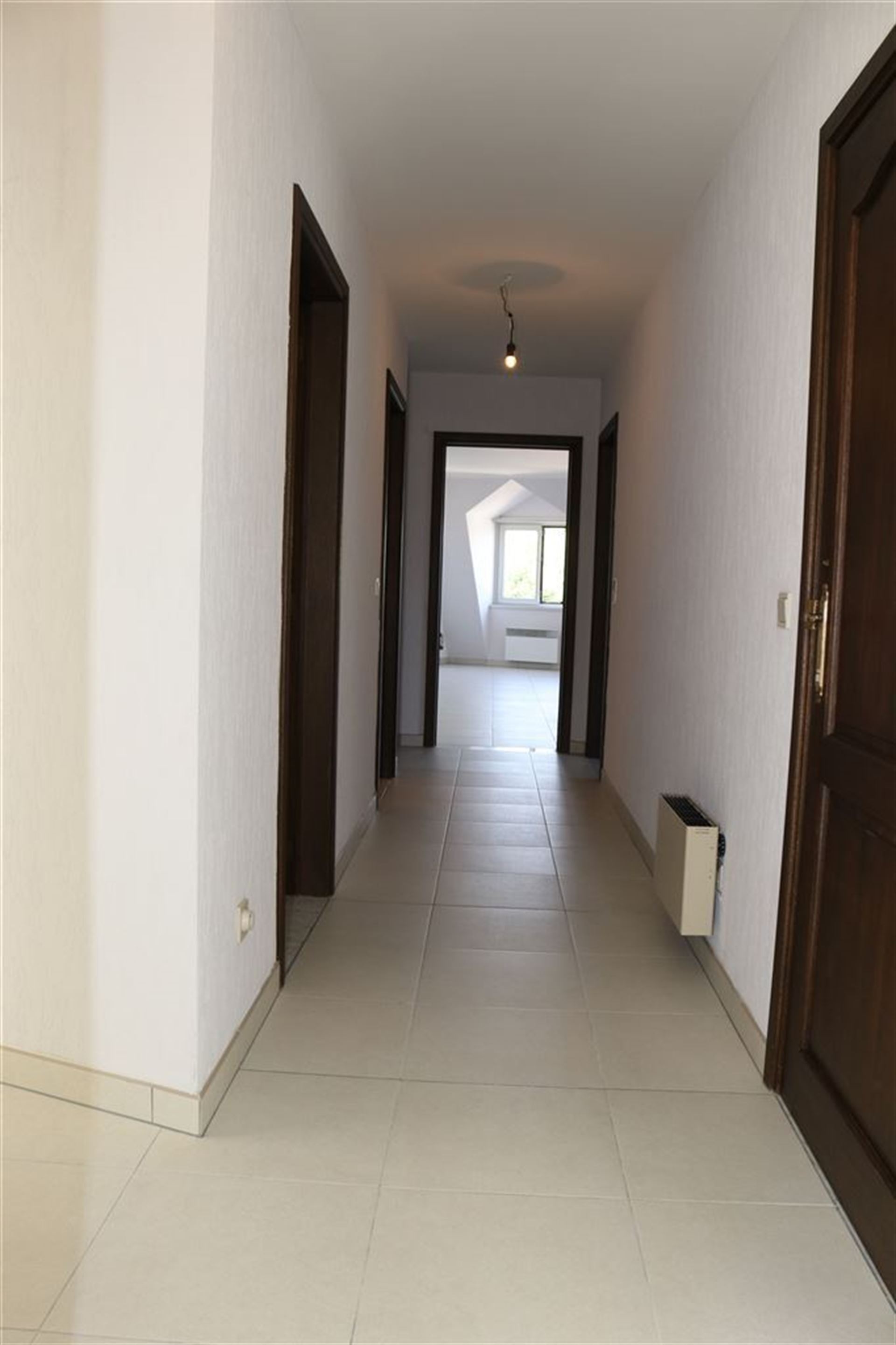 Appartement met 3 slaapkamers, terras en garage - foto 2