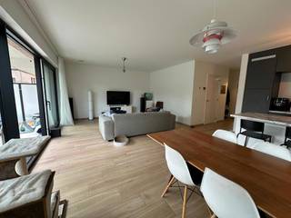 Dit nieuwbouwappartement in het luxueuze project Residentie Ruytenburg is rustig gelegen en vlak bij alle belangrijke invalswegen, openbaar...