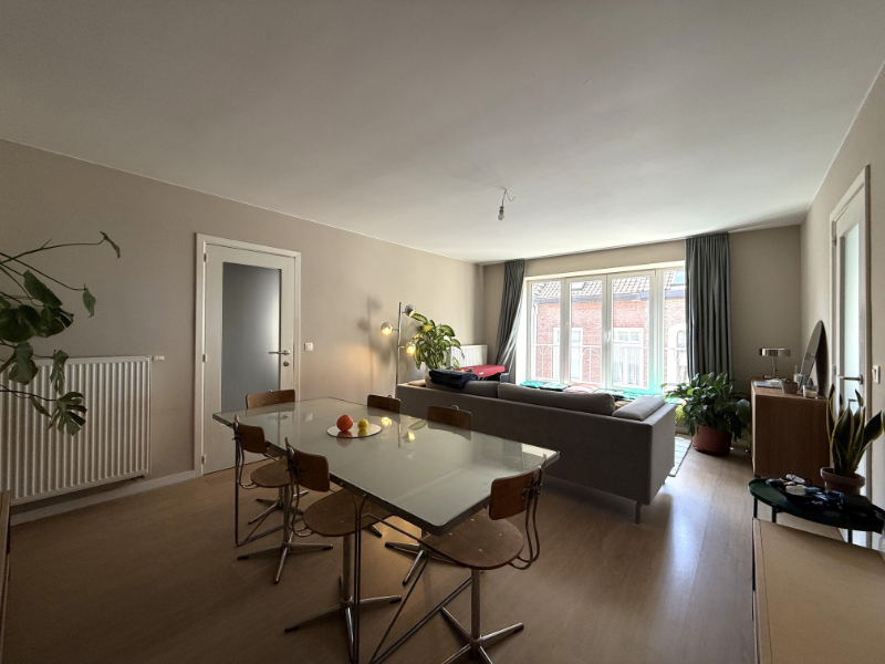 Lichtrijk 2-slaapkamerappartement tussen Dampoort en St-Jacobs - photo 4