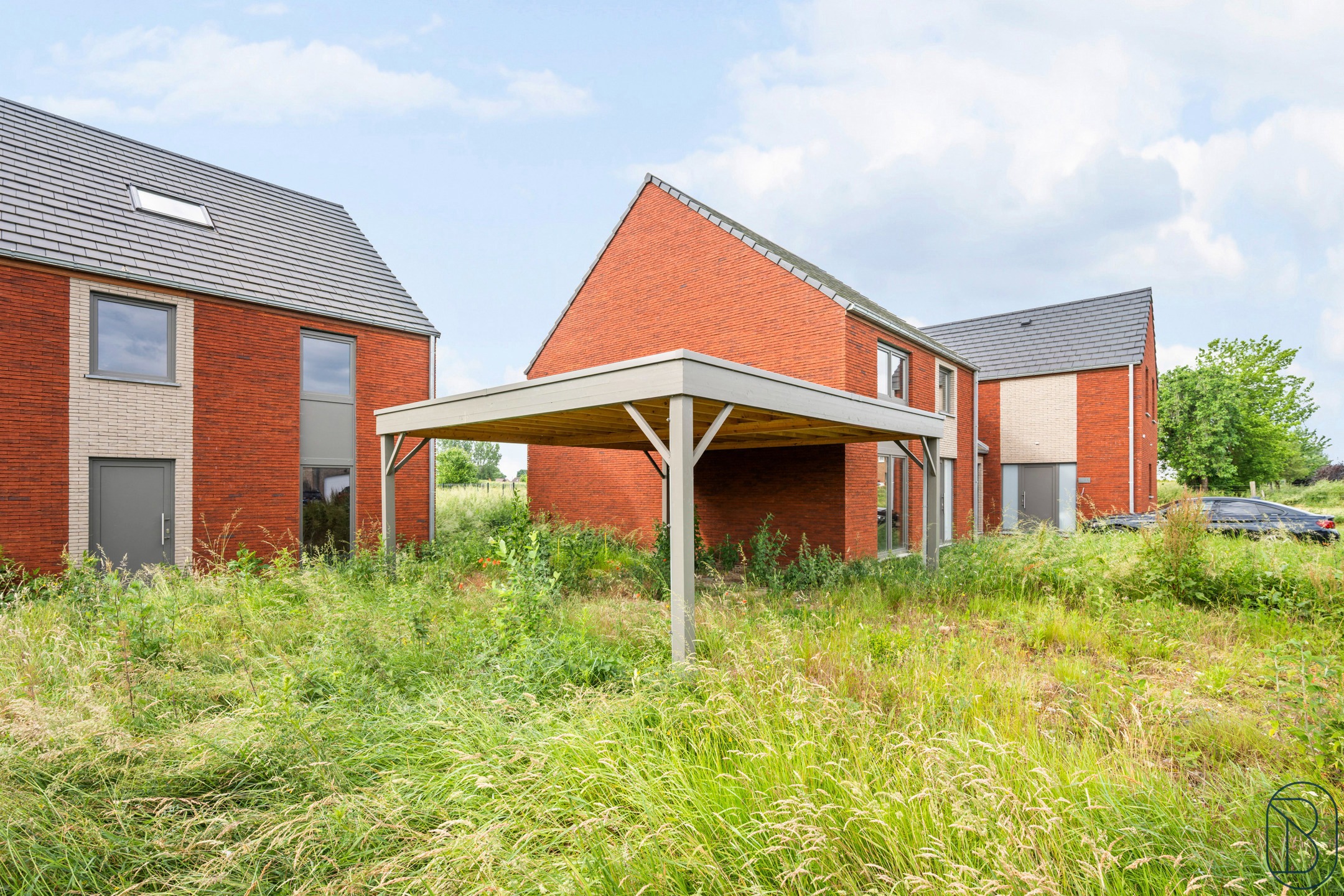 Rijwoning met carport, terras en tuin | Gesloten ruwbouw - foto 4