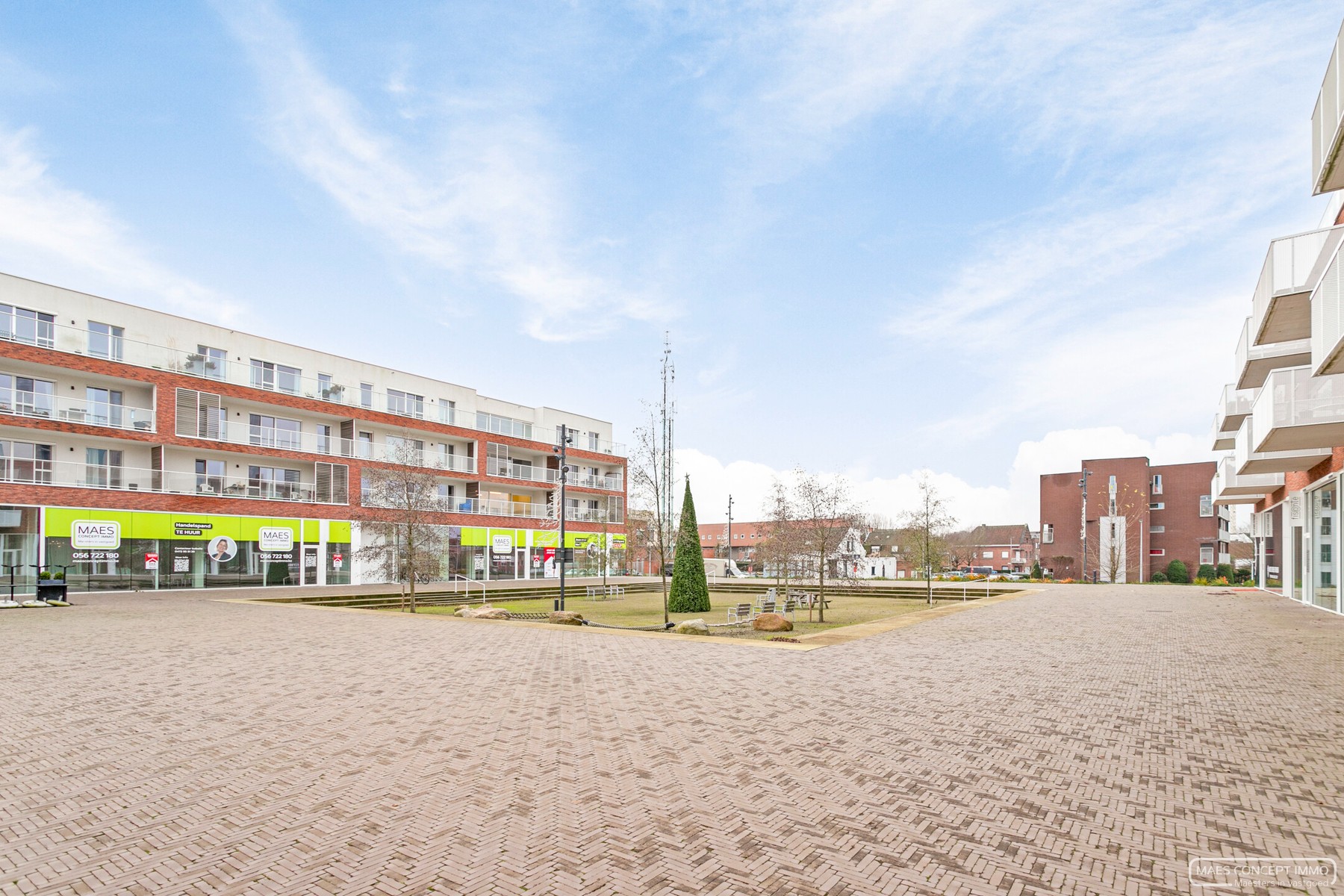 Laatste casco handelsruimte te koop centrum Zwevegem - photo 2