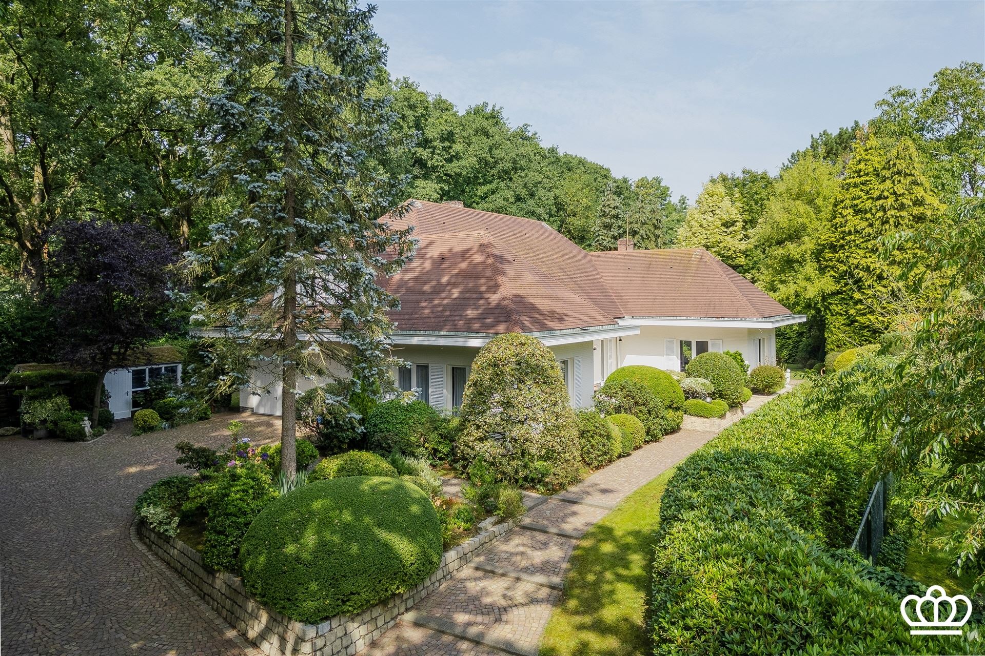 Maison à vendre à Essen avec 5 chambres - photo 1