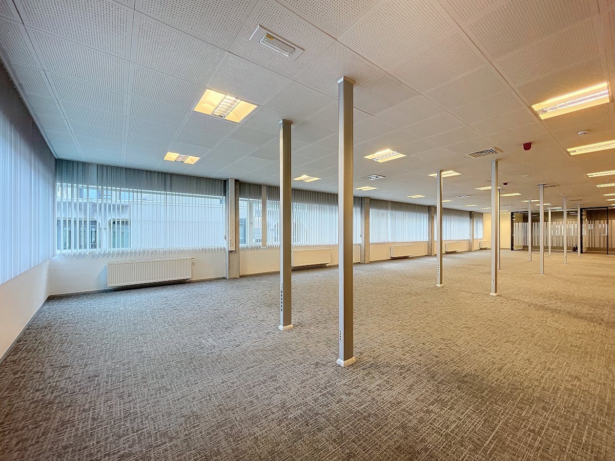 Offices to rent in Ghent - photo 2